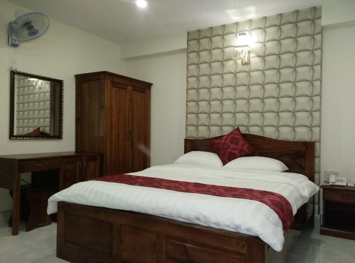 Huy Hoang 1 Hotel Ho Chi Minh City Bagian luar foto